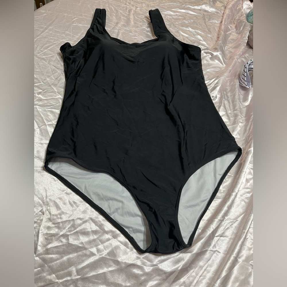 One piece swimsuit Size XXL